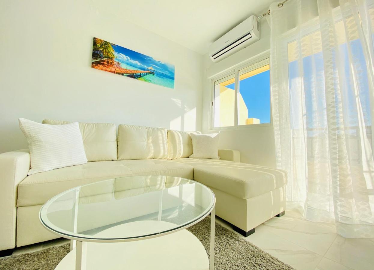 Fresh And Modern Delux Apartment In 1 Min From The Beach! Fuengirola Exterior photo